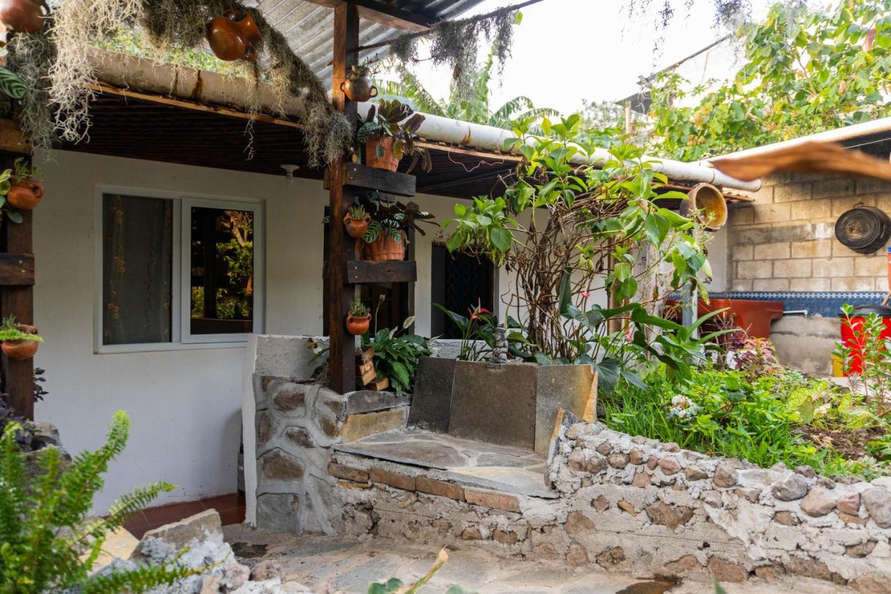 Posada Woochooch San Juan La Laguna Εξωτερικό φωτογραφία