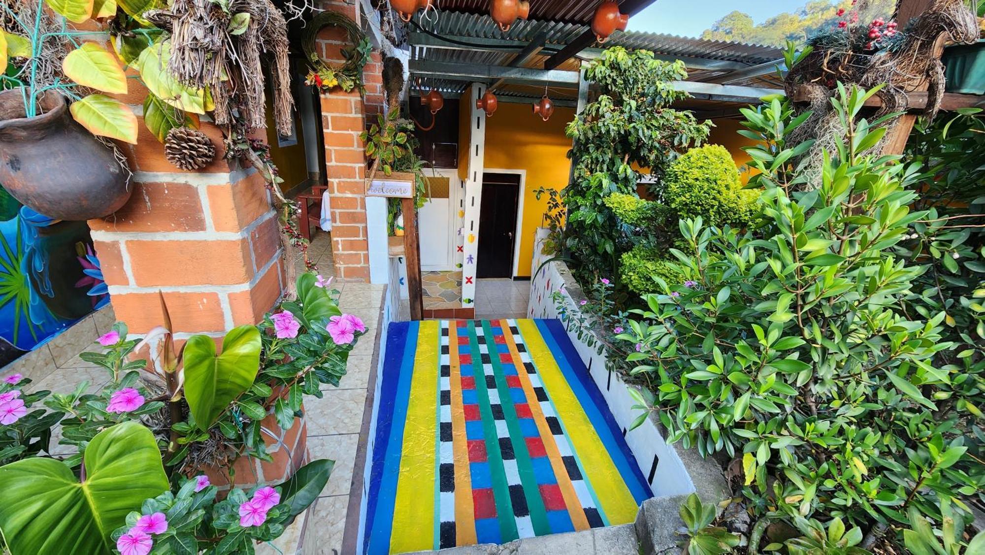 Posada Woochooch San Juan La Laguna Εξωτερικό φωτογραφία